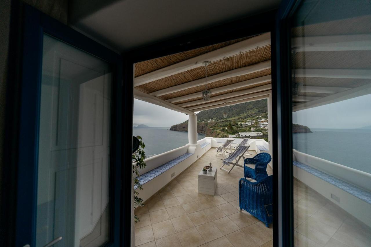 'A Alera Room & Breakfast Malfa  Exterior foto
