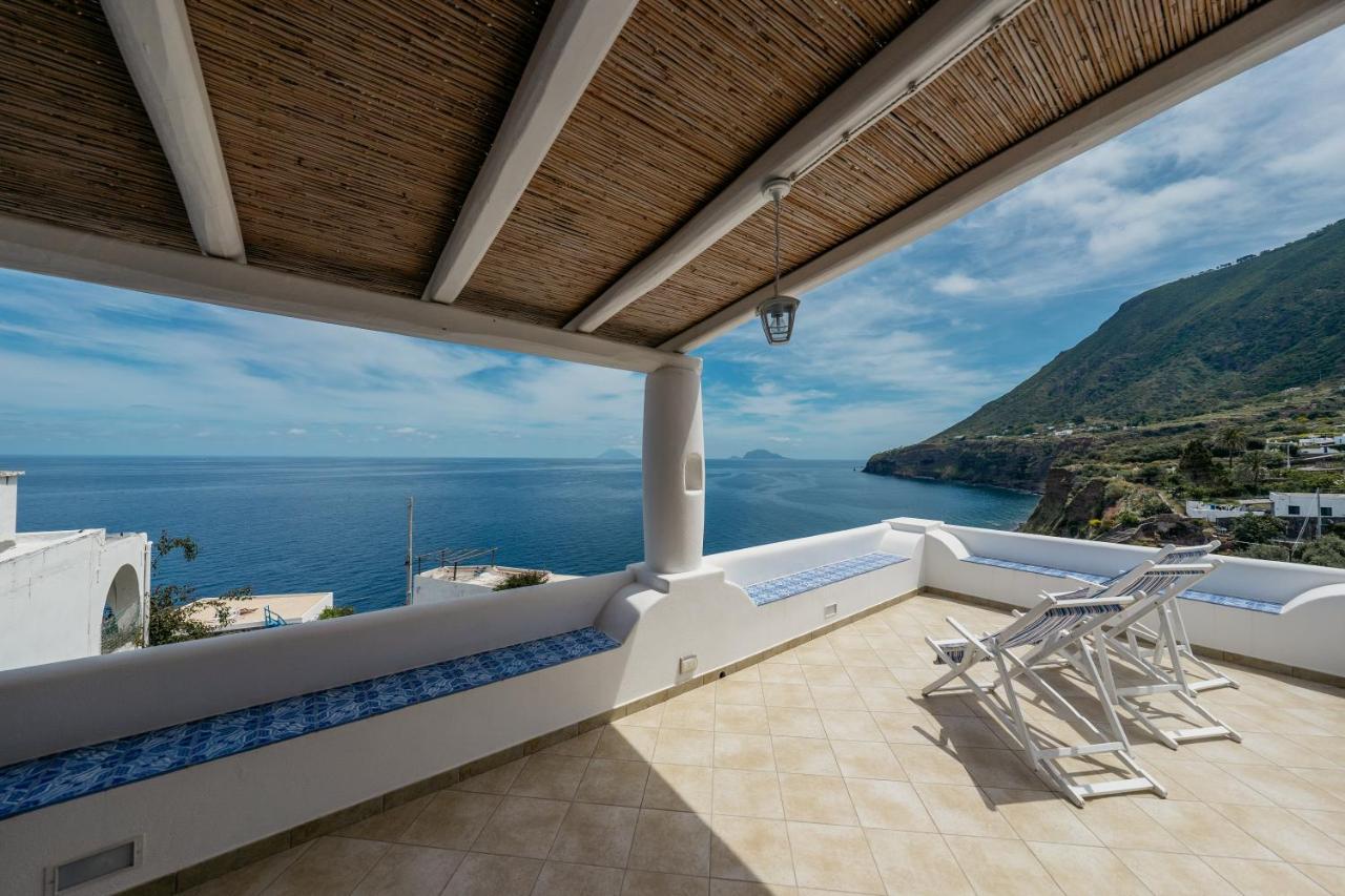 'A Alera Room & Breakfast Malfa  Exterior foto