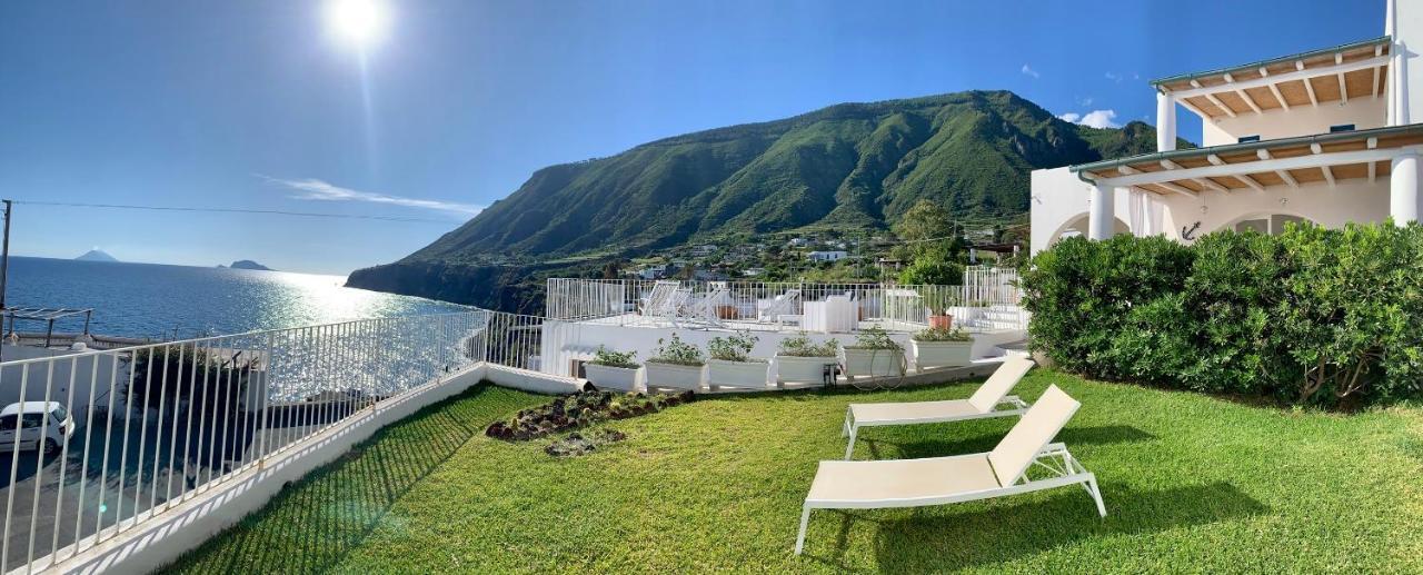 'A Alera Room & Breakfast Malfa  Exterior foto